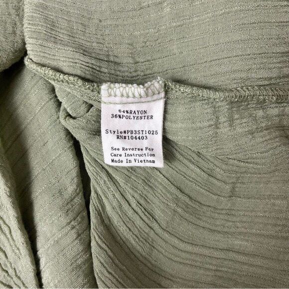 Perch By Blue Pepper Sage V Neck Blouse Size 1X EUC - Picture 7 of 9